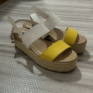 Steve Madden Flatforms